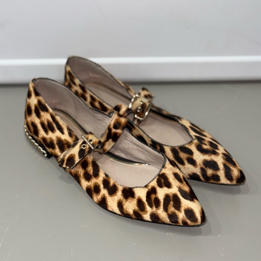 Gianni Bini Brown Flats Leopard Print
